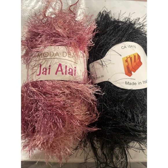Moda Dea Other - Vintage Eyelash Yarn   Bundle 2 Skeins Fizz Black & Moda Dea Jai Alai Bloom